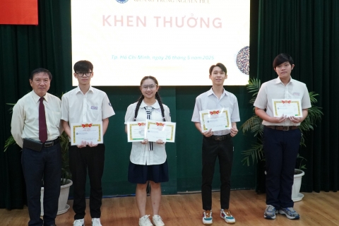 Khen thưởng cuộc thi chuyên môn trên website nhà trường