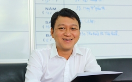 Nhà giáo Trần Tiến Thành