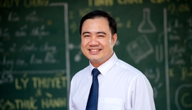 Thầy Phan Thanh Hiền - Chủ nhiệm lớp 12ATN3